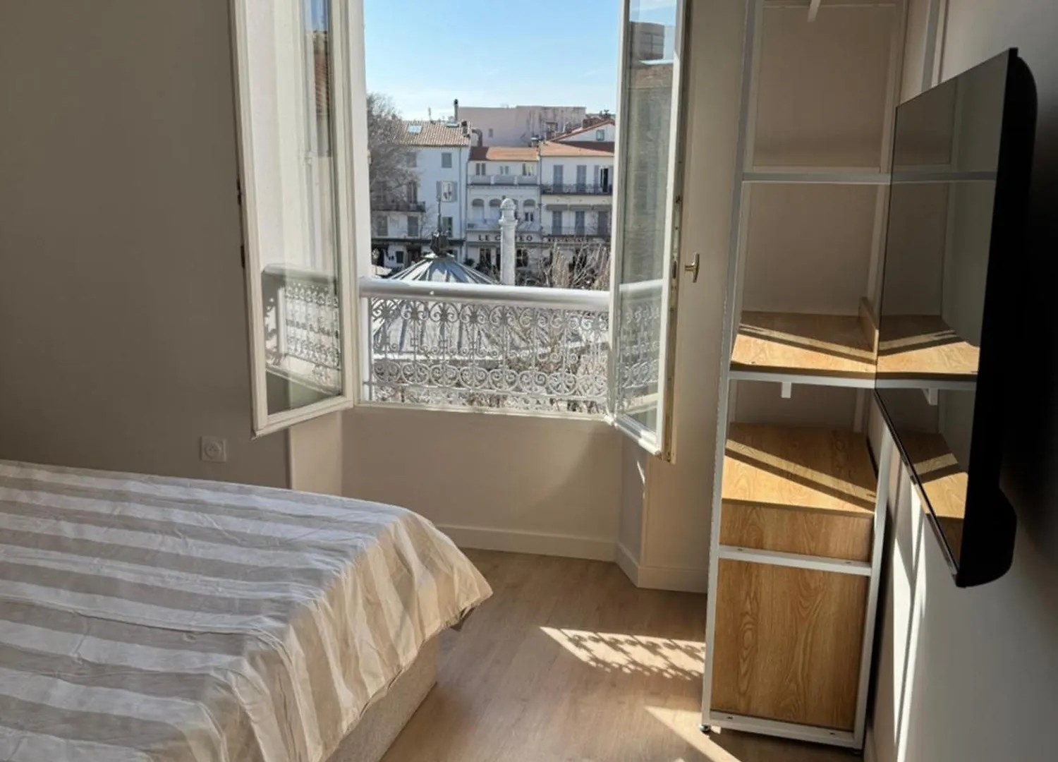 #301- Heart Of Vieil Antibes - Place Nationale-High-End Newly Renovated & Furnished Appartment 0*,  France