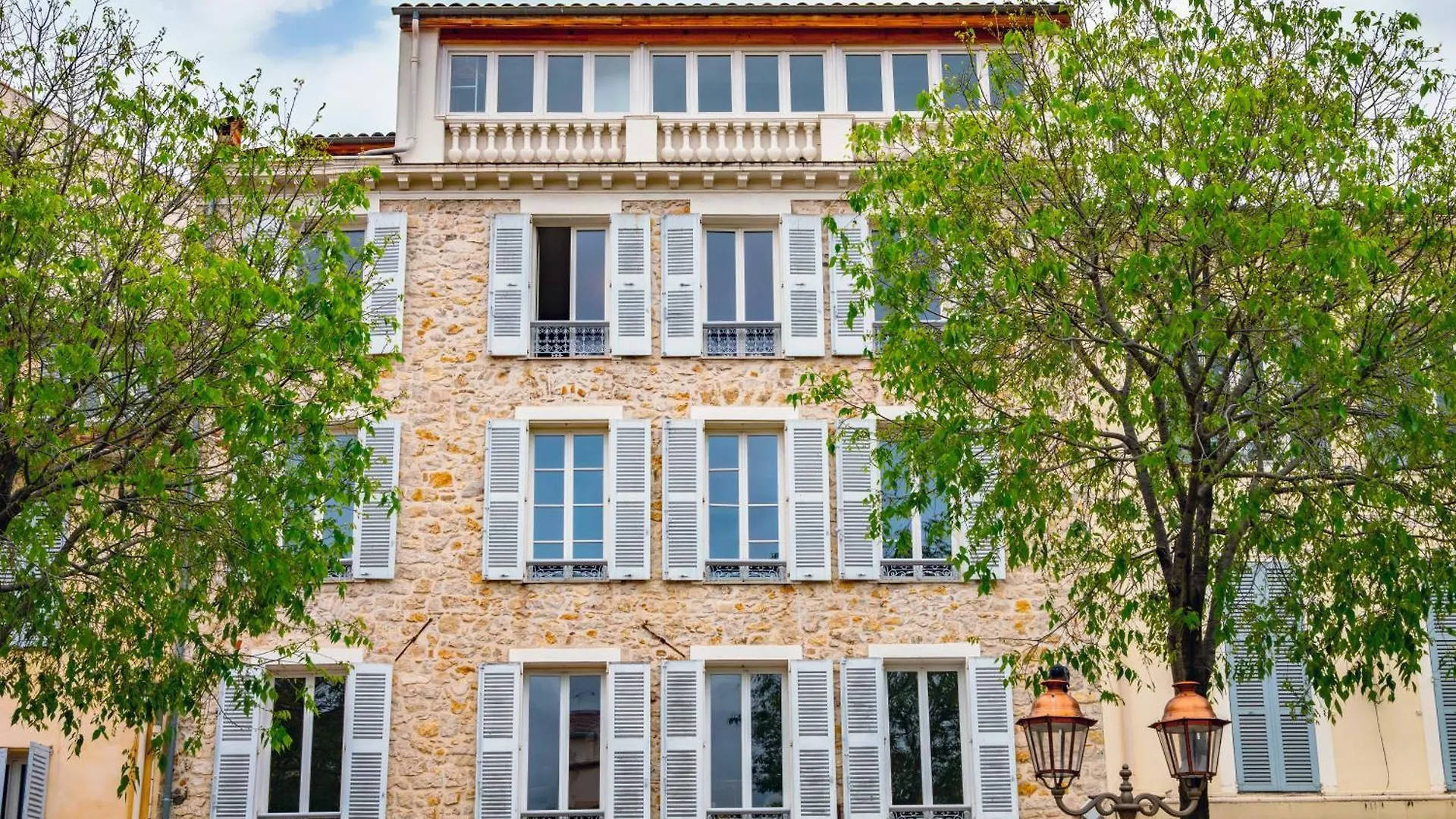 Apartment #301- Heart Of Vieil Antibes - Place Nationale-High-End Newly Renovated & Furnished Appartment